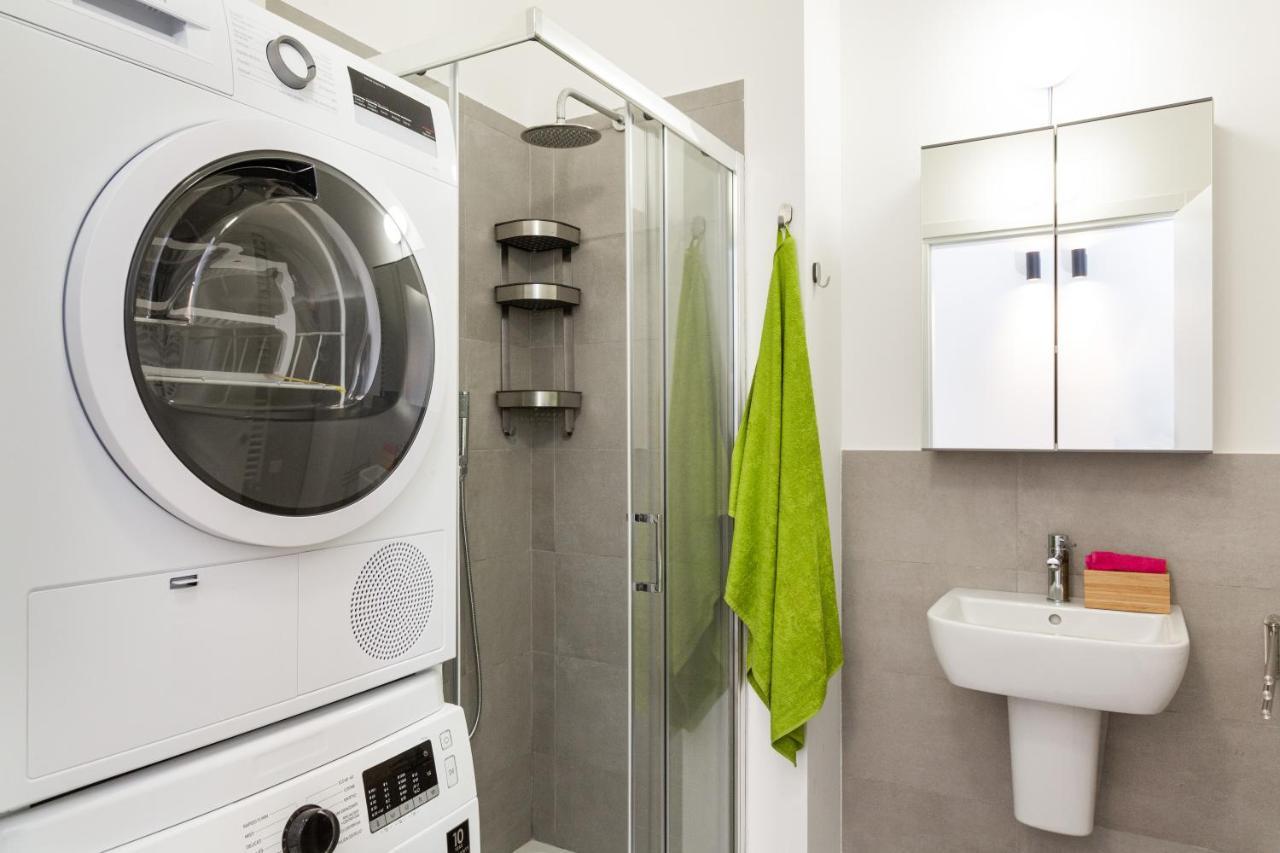 Joivy Contemporary Apartments In Historical Giambellino-Lorenteggio Milan Luaran gambar