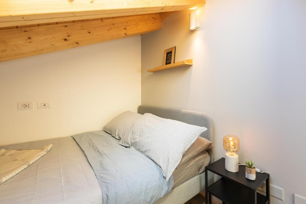 Joivy Contemporary Apartments In Historical Giambellino-Lorenteggio Milan Luaran gambar