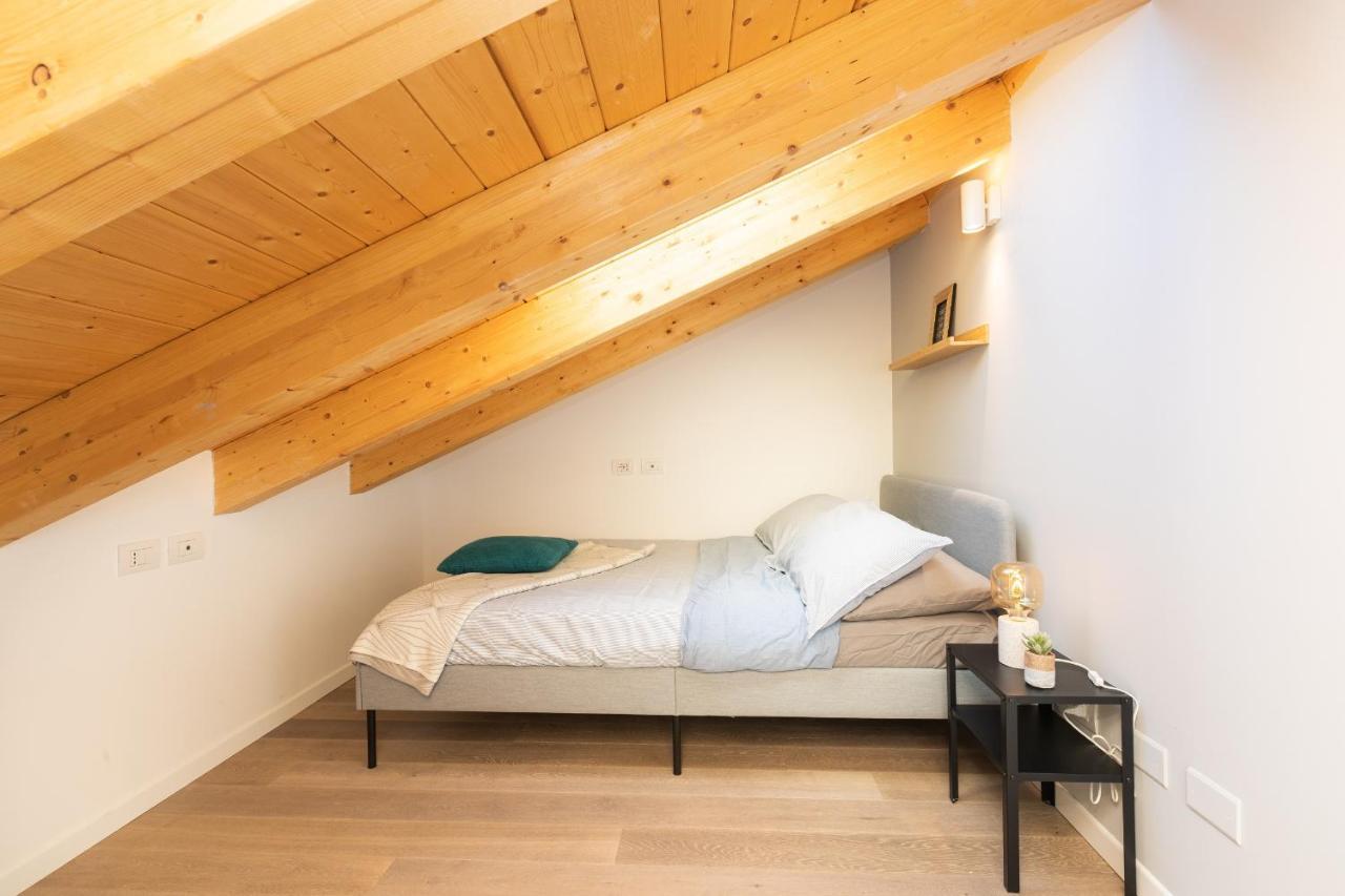 Joivy Contemporary Apartments In Historical Giambellino-Lorenteggio Milan Luaran gambar